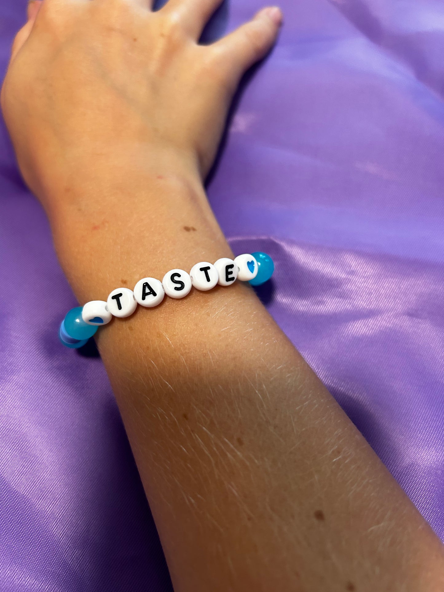 Sabrina Carpenter Taste bracelet